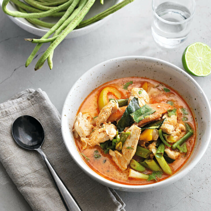 Rotes Thai-Curry, Aus: Huhn & Hähnchen. Vielseitig & weltweit geliebt, Sieveking Verlag