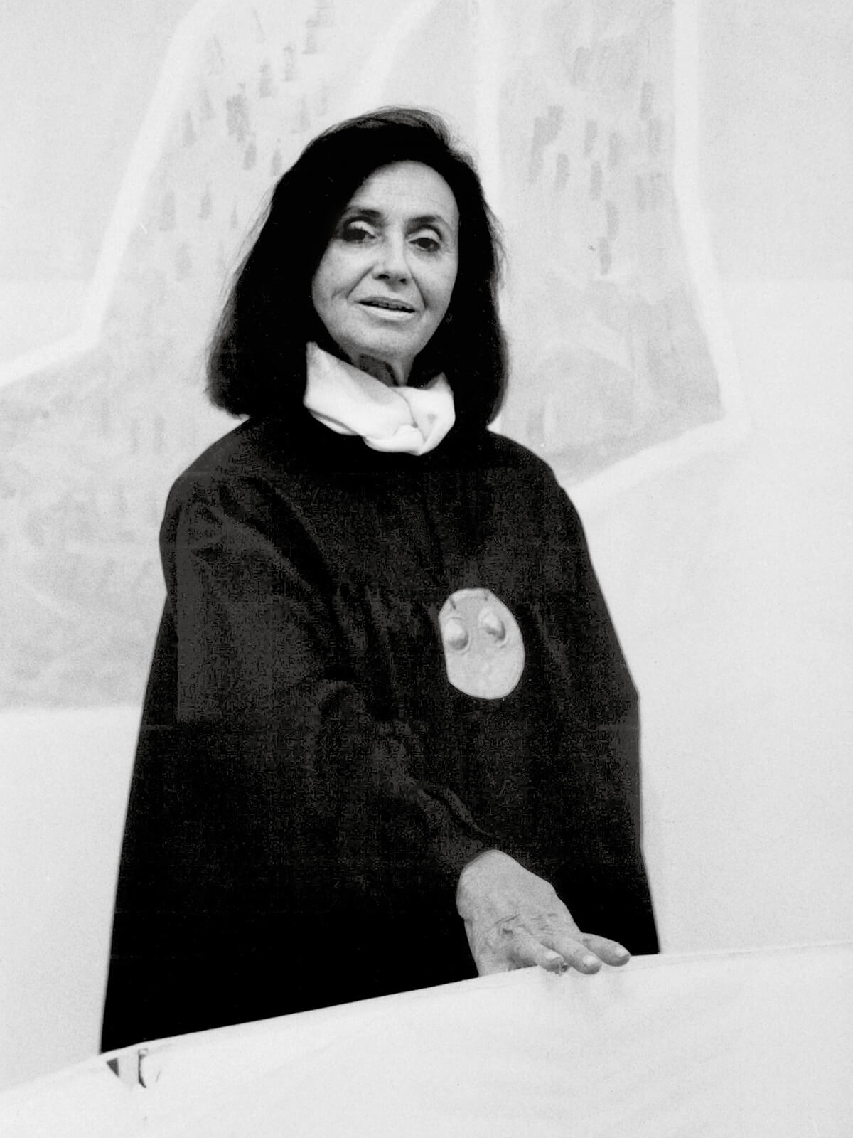 Iris mit indigenem Schmuck, ca. 1987