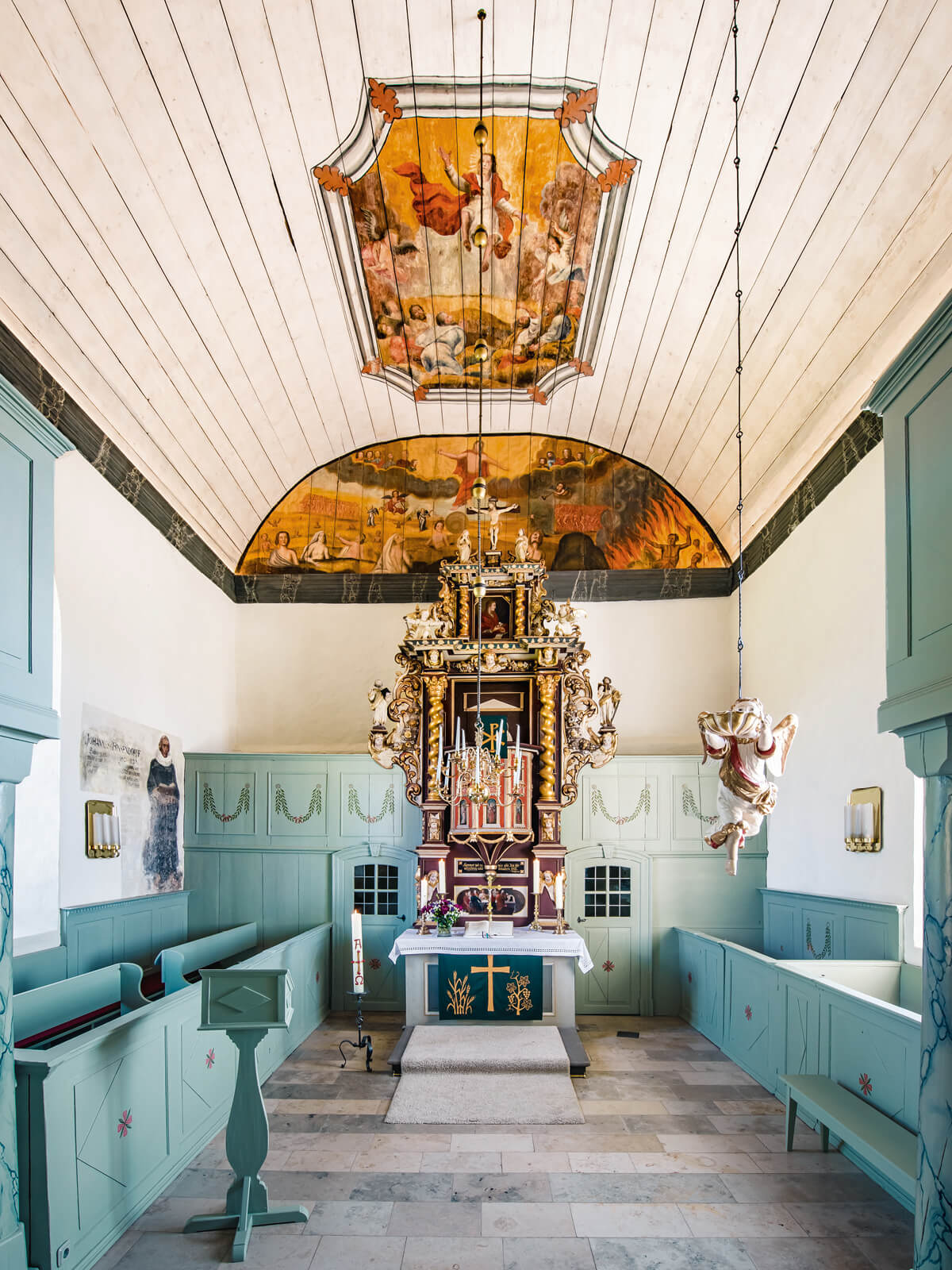 Blick auf den Altar von St. Nikolai Gödringen